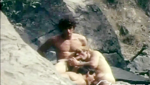 Neighbors Collide in Hot Three-Way Blowjob Action – Vintage Gay Fun