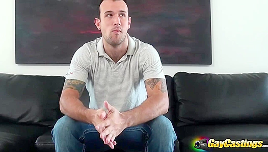 Johnny Takes All That Thick Hunk Down His Throat – NaughtyLads 18+