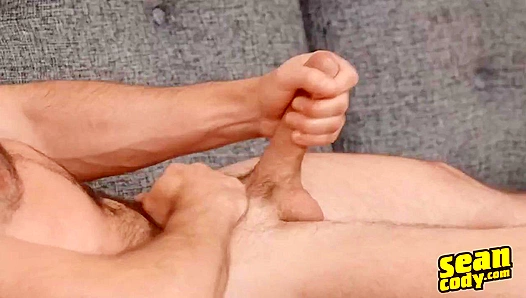 Bearded Stud Holden Jacks Off His Massive Hard Cock – SeanCodyXclusive