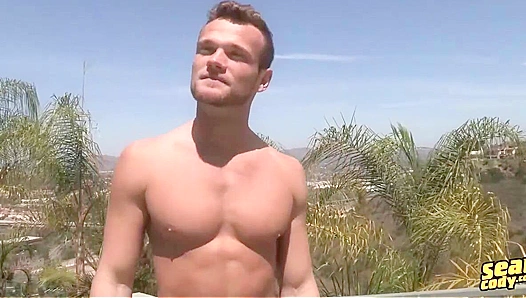 Huge Buff Stud Jizzes Massive Cream Pie—SeanCodyX