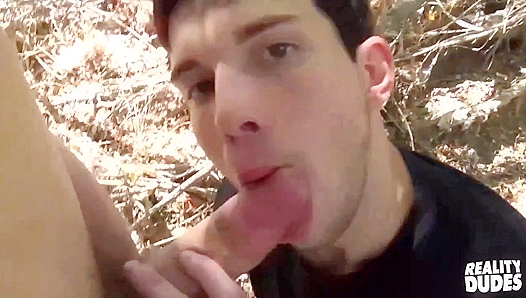 First Ride Bareback: Straight Skaters Explore Horny Outdoor Anal – GayPornX 18+