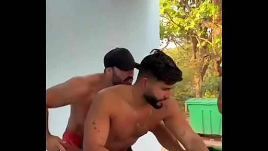 Double Stuffed Broken: Twin Towers Stretch Him Wide – GayXXX 18+