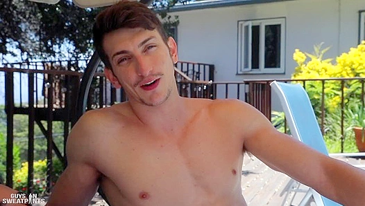 Hung Jock Glory: Raw Power Bottom Takes Deep Without Condom – HotMuscleFuck 18+
