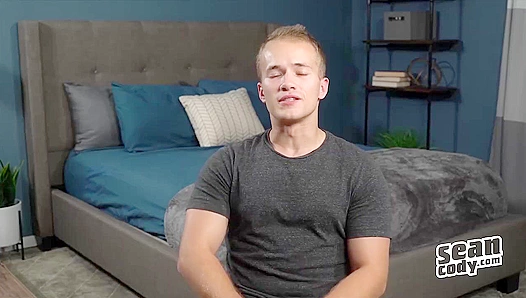 Kits Tight Ass Pounds That Massive Dildo Til Mind-Blowing Orgasm — SeanCody