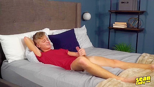 Jace Goes Wild: Nerdy Twink Takes Control in Steamy Solo Ride – SeanCody