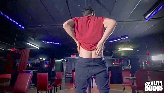 Philippes Steamy Solo Striptease: A Horny Display You Cant Miss – RealityDudes