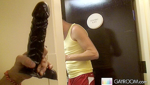 Dildo Play in Luxury Hallway – Steamy Gay Tryst Unfolds – XXX