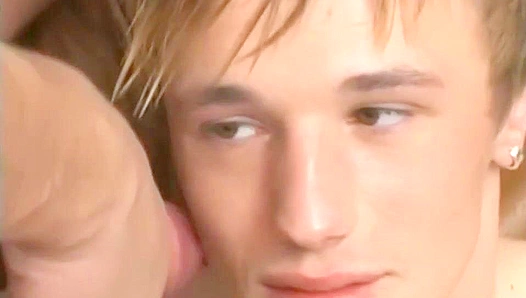 Hard Fast: Two Twinks Fuck Wildly on the Leather Couch – GayLifeNetwork