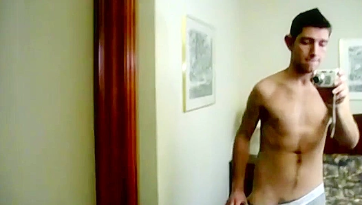 Justins Hot Secret Revealed — Naughty Stud Bares All With Swagger – 18+