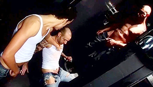 Triple Trouble: Hung Bros Swap Spit Ride Cock Hard – TwistedDudes 18+