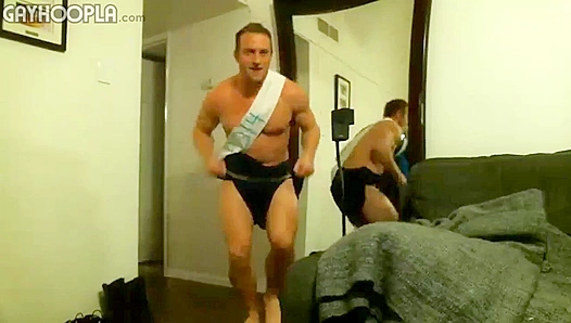 Massive Beefcake Tears Himself Apart — Extreme Stretch Solo Ride – GayHoopla 18+