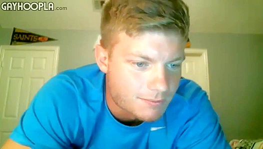 Blonde Hunk JERKS OFF Intensely While MOANING LOUDLY – GayHoopla 18+