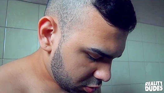 Hot Steam, Hard Bodies: Adonis Andy Fuels Burning Desire – RealityDudes