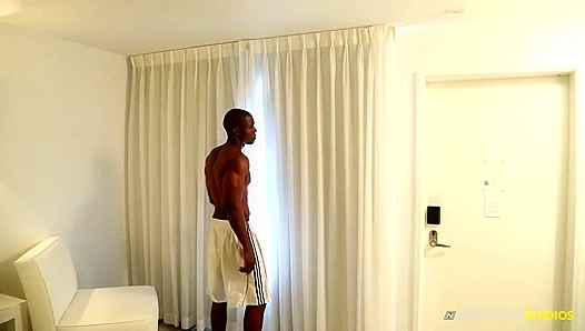 Hung Ebony Stallion Jams Himself Raw Just Walls Away – Steamy Solo Session