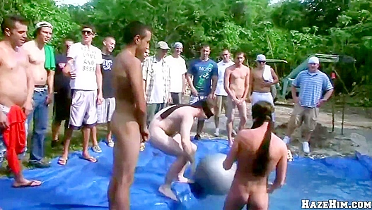 Steamy Skin-to-Skin: Hot Guys Swap Blows by the Pool – HazeHim