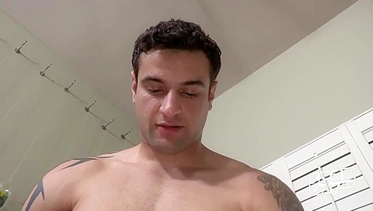 Hoyts Fiery Solo Workout — Jacking His Rock-Hard Thick Cock – SeanCodyXCLUSIVE