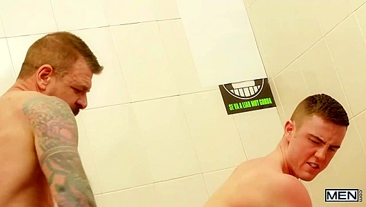 JP DuBois Rocco Steeles Hot Public Tryst — Craving More? GayPornWild