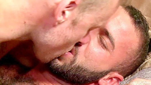 Fernando Del Ro Seduces Kilt-Wearing Hoytt Walker – Hot Gay Tryst Unfolds