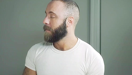 Casey Jack Jackson Reeds Bear-Fueled Threesome Turns into a Steamy Gay Awakening –