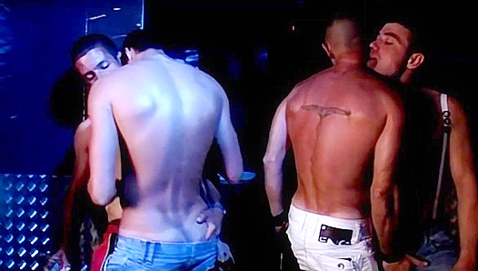 Steamy Ass Art: Hot Hunks Strike Wild Anal Posing Shots – 18+
