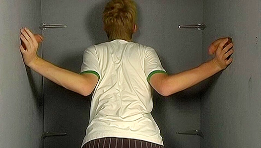 Nevins Glory Hole Gauntlet: Nonstop Blowjobs from Hung Suitors – TeachTwinks 18+